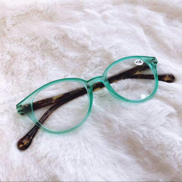 Miles Green Classic Round Reader Glasses - Picture 4 of 11